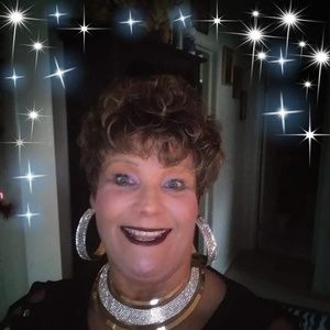 Meet your Posher, Georgia